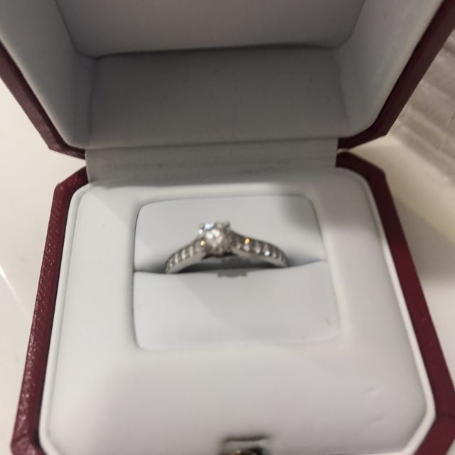 【カルティエ(Cartier)の口コミ】 世界に１つや手作りのものも素敵だとは思ったのですが、私はわかりやすい…