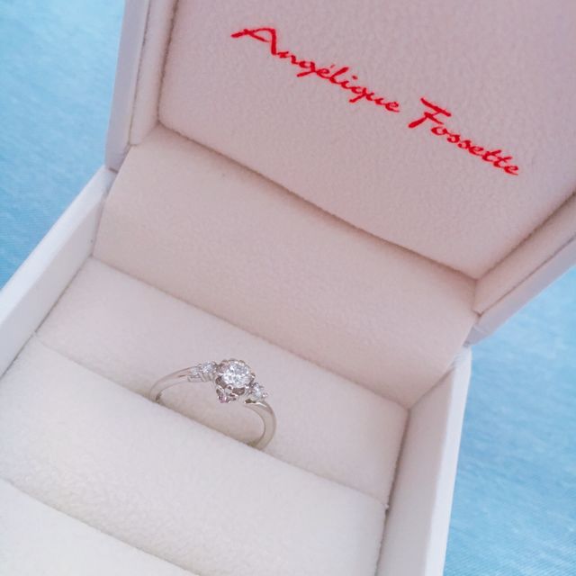 【アンジェリックフォセッテ(Angelique Fossette)の口コミ】 価格もお手頃で、好みのデザインだったため。またピンクダイヤをどこかに…