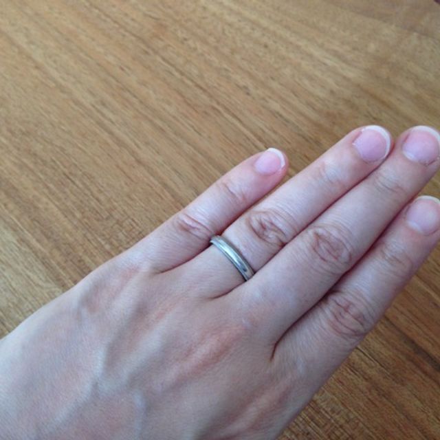 【ティファニー(Tiffany & Co.)の口コミ】 結婚指輪は絶対にティファニーで買うと昔から決めていました。でも、ティ…