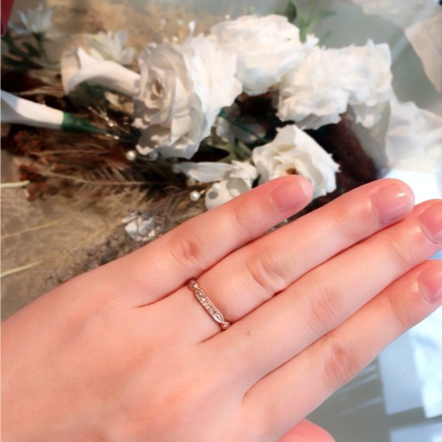 【AFFLUX(アフラックス)の口コミ】 婚約指輪代わりにお揃いの時計をおねだりした為、友人の結婚式でも使える…