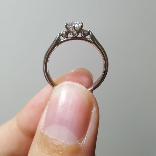 【銀座ダイヤモンドシライシの口コミ】 デザイン一つ一つに意味や思いがあり、デザインも豊富で、選びがいがあり…