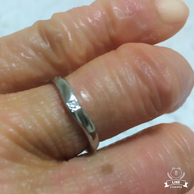 【銀座ダイヤモンドシライシの口コミ】 V字のものが良くて探していました。店員さんの接客も良くて、可愛い指輪も…