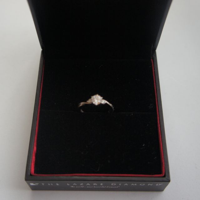 【ラザール ダイヤモンド(LAZARE DIAMOND)の口コミ】 銀座で婚約指輪、結婚指輪を探しにいくつかのブランドを見て周りました。…