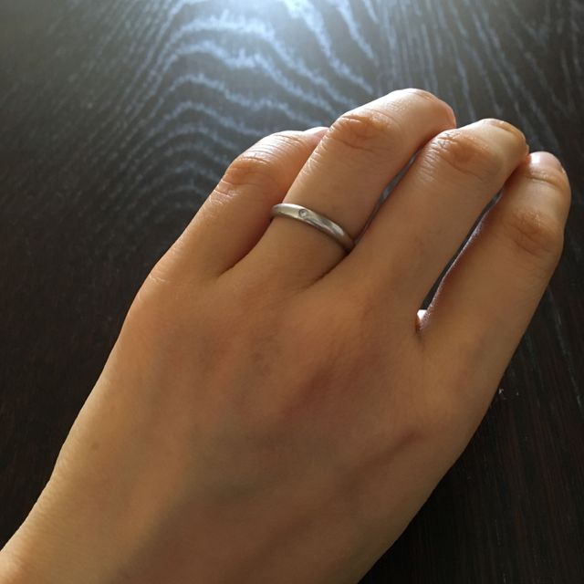 【カルティエ(Cartier)の口コミ】 とにかく付けてても邪魔にならない、華美すぎないシンプルなものをと思っ…