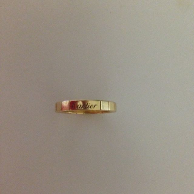【カルティエ(Cartier)の口コミ】 指があまり華奢ではないことと、男性が華奢なリングをしているのが好きで…