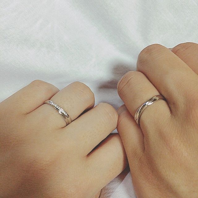 【GALA JEWELRY(ガラジュエリー)の口コミ】 シンプルで隣り合う指のあたりが少ないものを探していました。試着してみ…