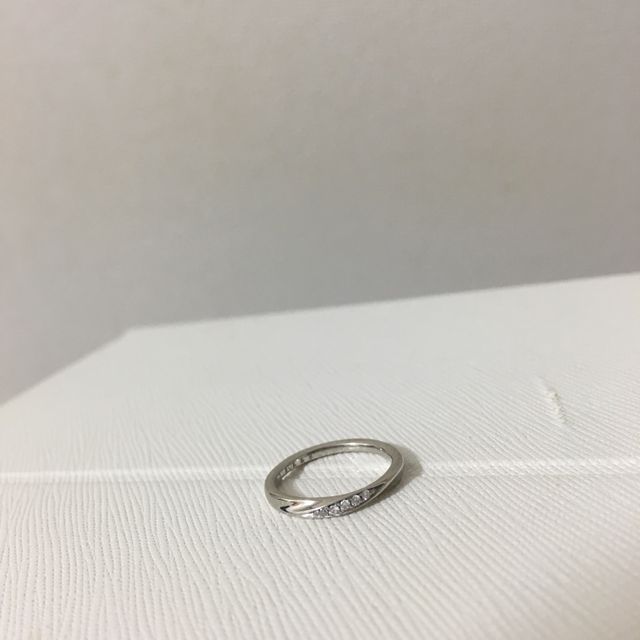 【4℃ BRIDAL(ヨンドシーブライダル)の口コミ】 商品名 PT950
値段を出来るだけ安く抑えたいけど、プラチナが良いというこ…