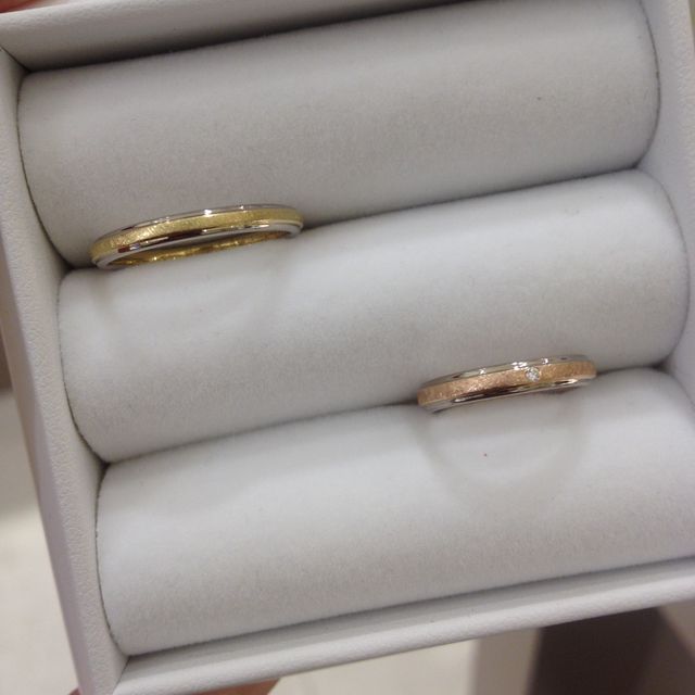 【festaria bijou SOPHIA(フェスタリア ビジュソフィア)の口コミ】 旦那がゴールドとシルバーの2トーンのタイプの指輪がよく、1番デザインが…