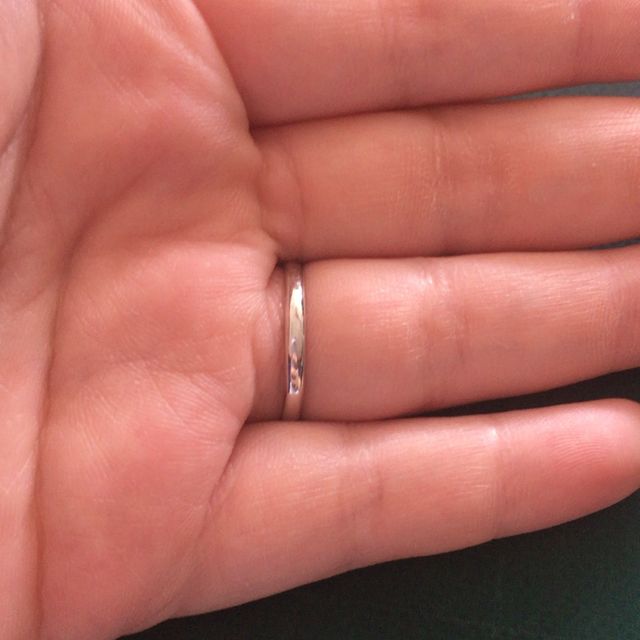 【京都ジュエリー工房の口コミ】 ふたりとも、デザインやブランドにこだわりが無く、結婚式含めて費用をな…