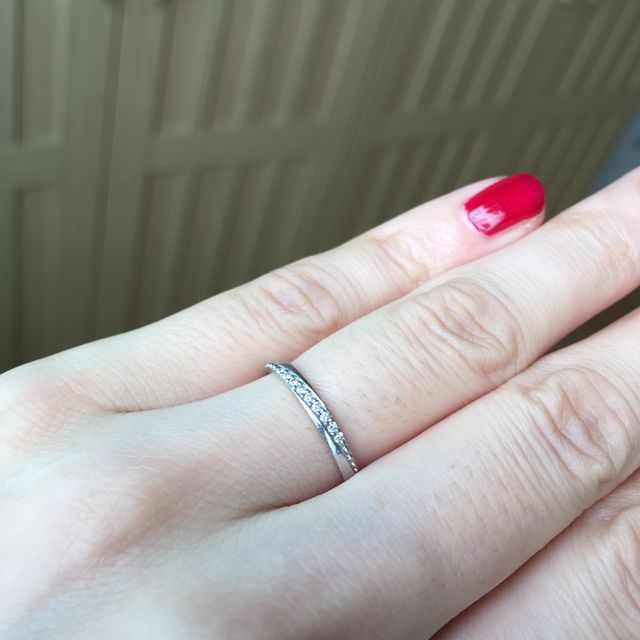 【festaria bijou SOPHIA(フェスタリア ビジュソフィア)の口コミ】 指が短くてゴツめの私と、細長い指の彼。
お互いにシンプルなデザインが好…