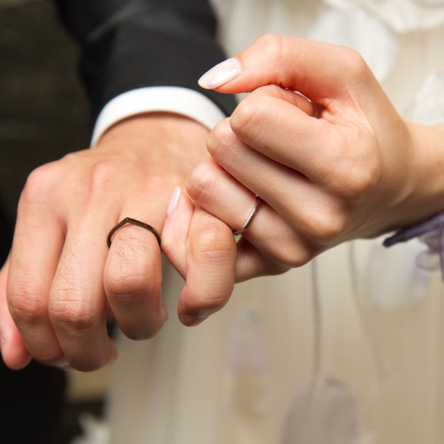 【Repossi(レポシ)の口コミ】 普通のサークルではなく、尖っている（ティアドロップとも違う）デザイン…