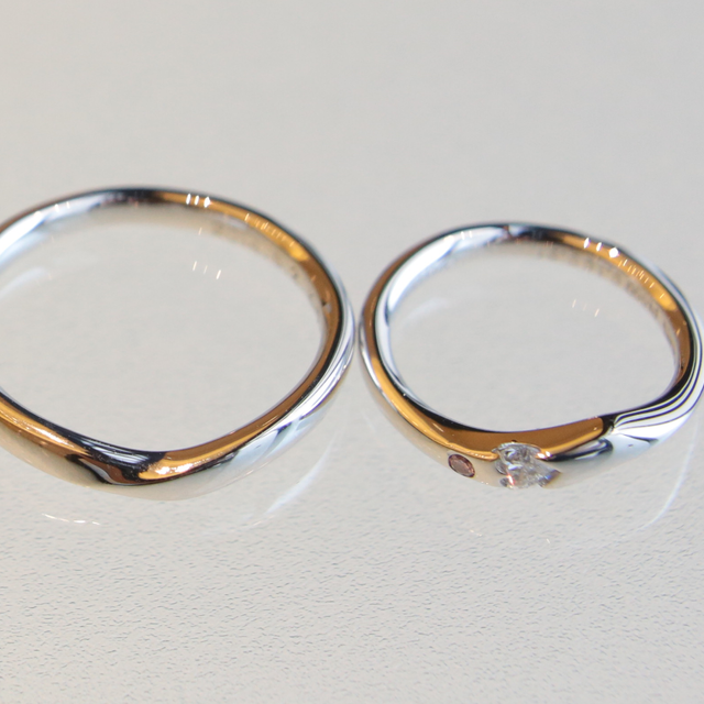 【TRECENTI(トレセンテ)の口コミ】 デザイン、接客、着け心地で決めました。

・派手すぎず、モダンなデザイ…