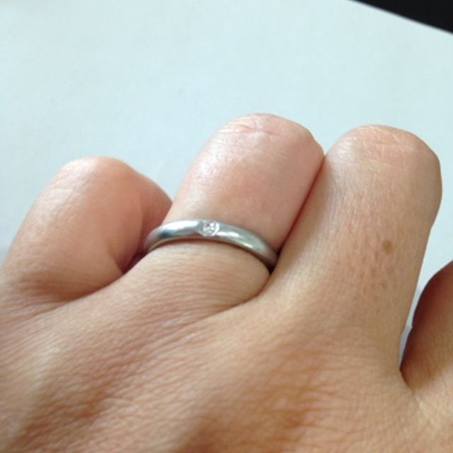 【ティファニー(Tiffany & Co.)の口コミ】 一粒ダイヤでがアクセントになり、普段使いにはピッタリです。丸みを帯び…