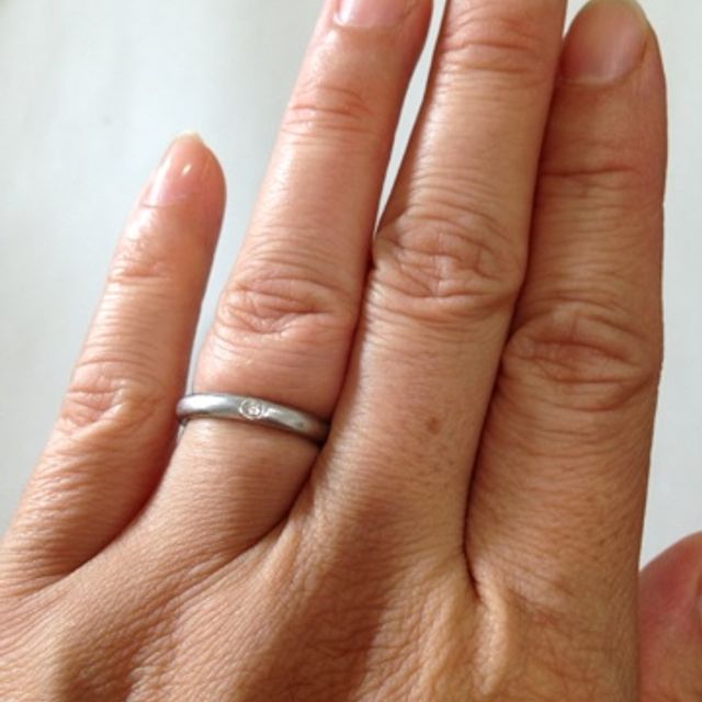 【ティファニー(Tiffany & Co.)の口コミ】 一粒ダイヤでがアクセントになり、普段使いにはピッタリです。丸みを帯び…