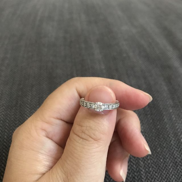 【ブルガリ(BVLGARI)の口コミ】 太くて、短かめの私の指には、華奢なリングよりもある程度ボリュームのあ…