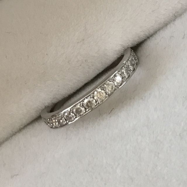 【TANZO.(鍛造指輪)の口コミ】 フルオーダーでダイヤのカットやクオリティ、カラット、数を選べるし、指…