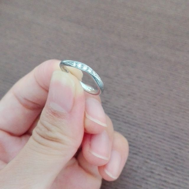【LUCIE(ルシエ)の口コミ】 細身の指輪を希望していましたが、日常的につけているものなので耐久性を…