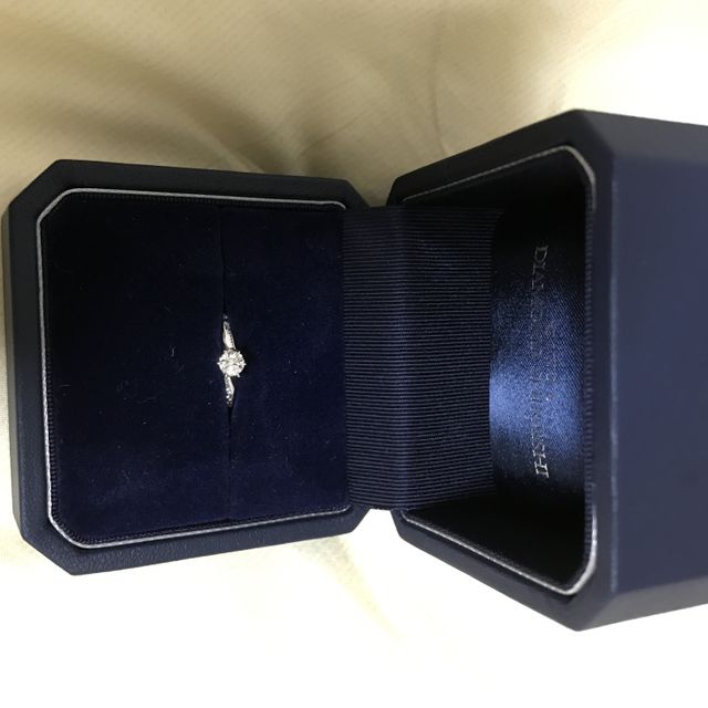 【銀座ダイヤモンドシライシの口コミ】 ダイヤモンドのグレーディングが希望するものがあったからです。特に、カ…