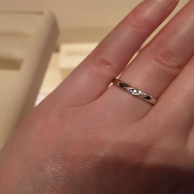 【ギンザタナカブライダル(GINZA TANAKA BRIDAL)の口コミ】 サイトで見たときから気になっていた商品でした。少し派手かな？とか凹凸…