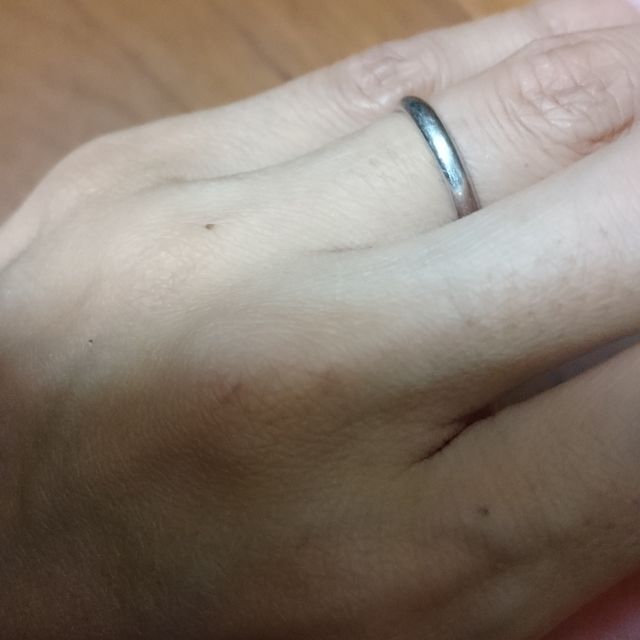 【カルティエ(Cartier)の口コミ】 Cartierに憧れており、日常にも邪魔にならないデザインをとこちらに決めま…