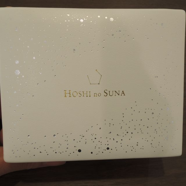 【HOSHI no SUNA 星の砂(ほしのすな)の口コミ】 たくさん試着した中でこの指輪にビビッときました！！
メレダイヤが流れる…