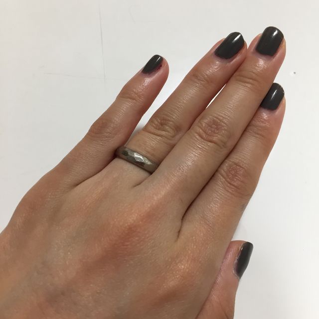 【Arc Jewelry Studio(アークジュエリースタジオ)の口コミ】 世界でひとつの指輪をオリジナルで作れるところ。
プラチナでゴツメの指輪…