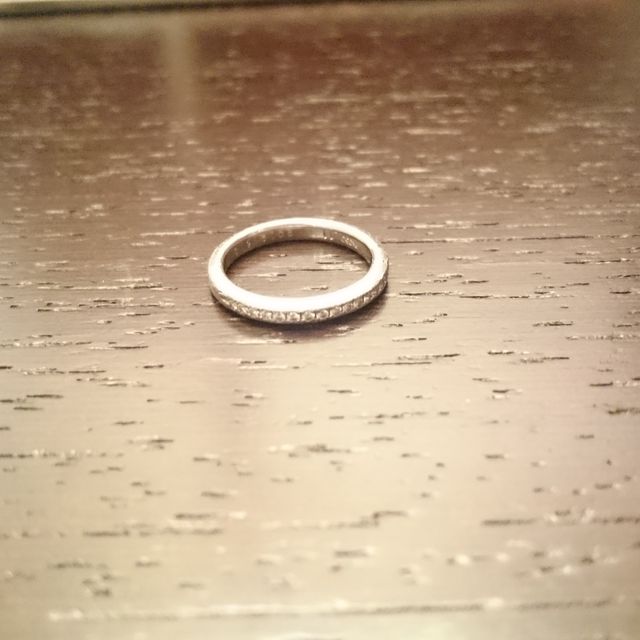 【ラザール ダイヤモンド(LAZARE DIAMOND)の口コミ】 デザイン性のあるものが好きなのでハーフエタニティーもしくはエタニティ―…