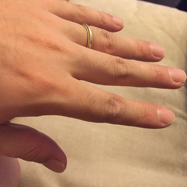 【ティファニー(Tiffany & Co.)の口コミ】 結婚指輪はシンプルな指輪が多い中、凝ったデザインで18Kとプラチナのコン…