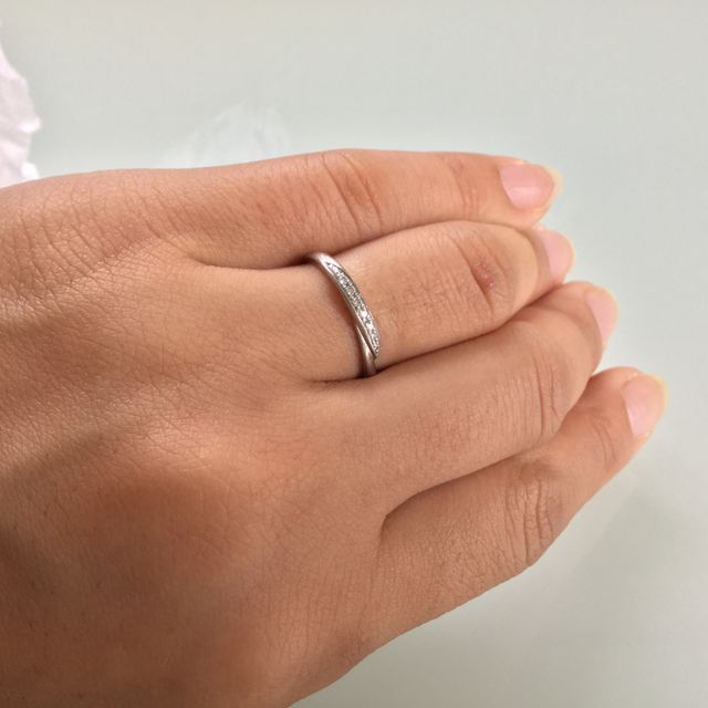 【STAR JEWELRY(スタージュエリー)の口コミ】 デザインに一目惚れしました。なるべく華やかなものにしたかったのですが…