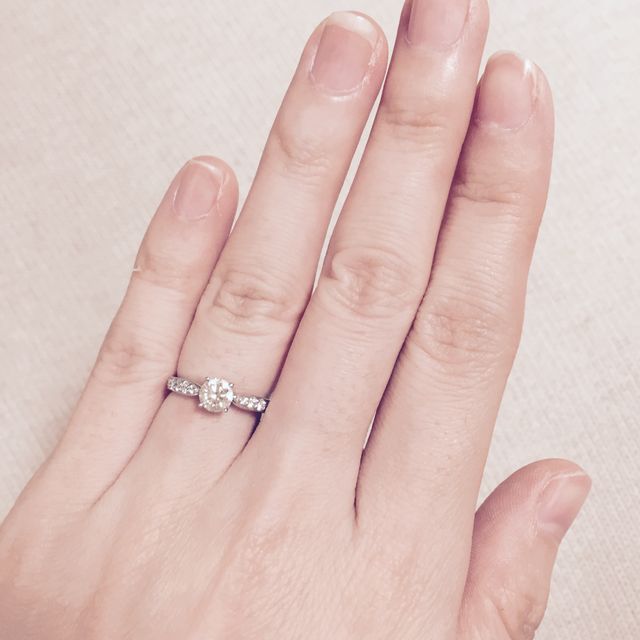 【ティファニー(Tiffany & Co.)の口コミ】 結婚指輪はシンプルなものにすると決めていたので、こちらのデザインにし…