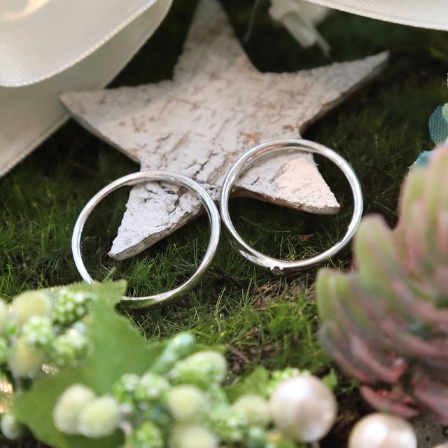 【4℃ BRIDAL(ヨンドシーブライダル)の口コミ】 私自身は、仕事に支障がないよう、シンプルであまり目立たないデザインを…