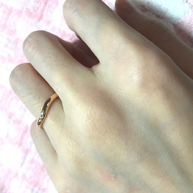 【ティファニー(Tiffany & Co.)の口コミ】 結婚指輪はつけっぱなしにする予定だったため、シンプルなものが希望でし…