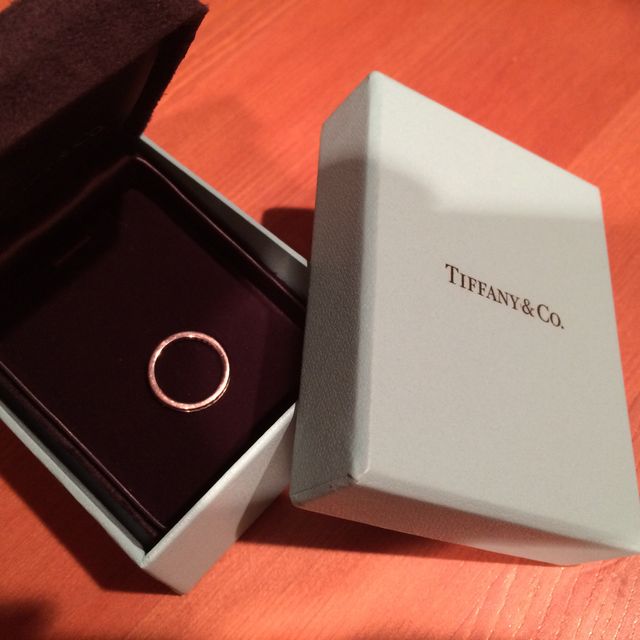 【ティファニー(Tiffany & Co.)の口コミ】 ハーフエタニティは、お得ではありますが、指輪はクルクル回ることが多い…