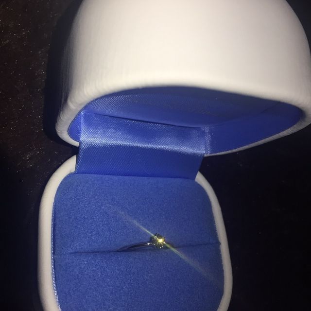 【銀座ダイヤモンドシライシの口コミ】 日常生活で付けられる婚約指輪がいい！と思い、華奢なデザインだけど存在…