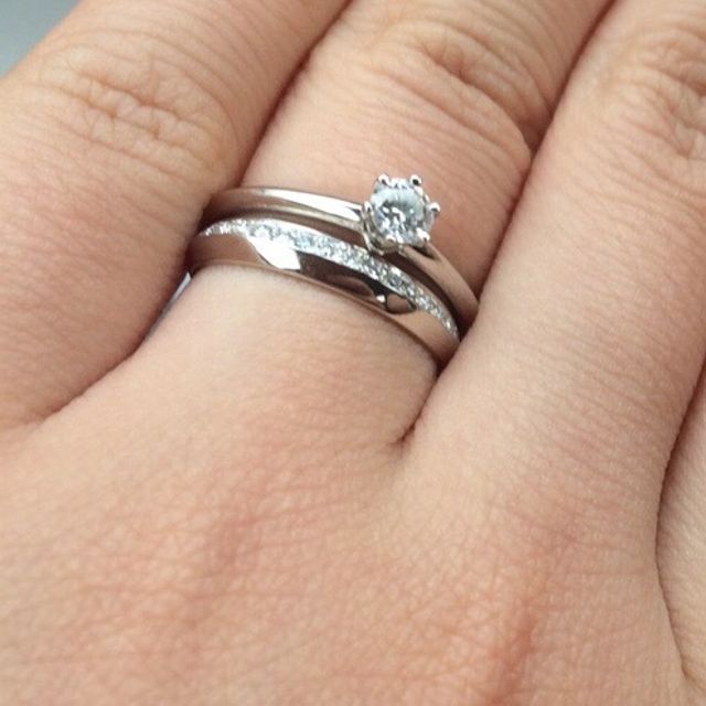 【ヴァンドーム青山(VENDOME AOYAMA)の口コミ】 シンプルだけれど少しエッジがきいているマリッジリングを探していました…