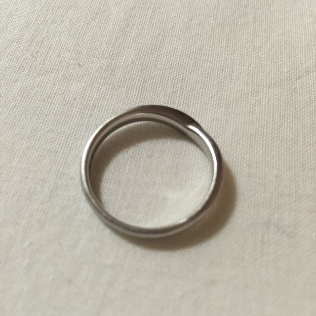 【LAPAGE(ラパージュ)の口コミ】 主人は職業上、シンプルなデザインのものしか着用できないので、そういう…