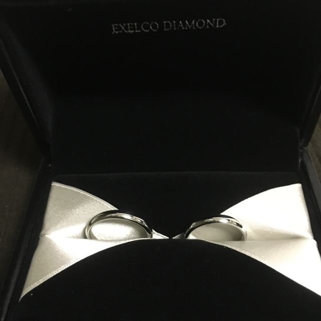 【エクセルコダイヤモンド(EXELCO DIAMOND)の口コミ】 結婚指輪と婚約指輪を検討していました。
デザインはシンプルなものを探し…
