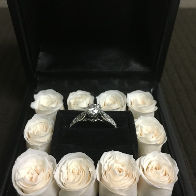 【エクセルコダイヤモンド(EXELCO DIAMOND)の口コミ】 婚約者と一緒に買いに行きました。
なるべく婚約者が欲しいものを
買って…