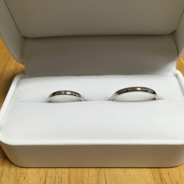 【Miss Platinumの口コミ】 ・とにかく価格が安いので、気軽に購入できる。二人分購入しても、同じブ…