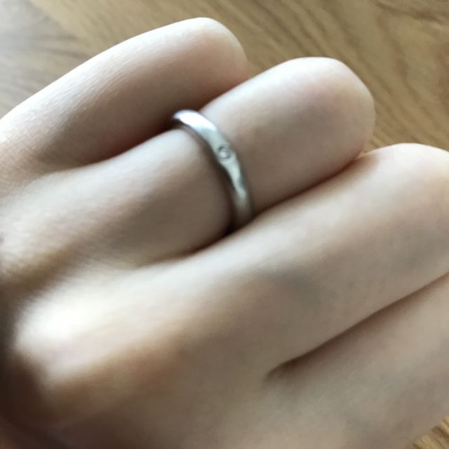 【ティファニー(Tiffany & Co.)の口コミ】 すぐに（一年ごとなど）買い換えることは考えていなかったので、指にフィ…
