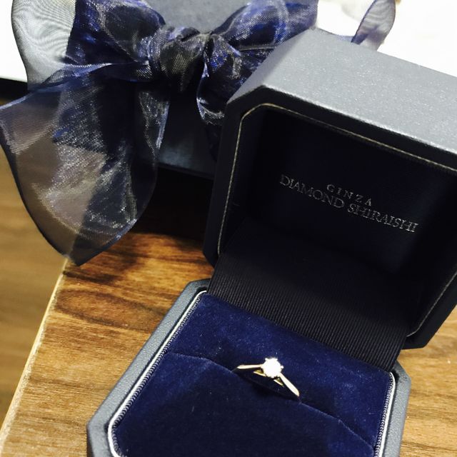 【銀座ダイヤモンドシライシの口コミ】 婚約指輪は、日常も結婚指輪と合わせて付けていたいので、合わせやすいも…