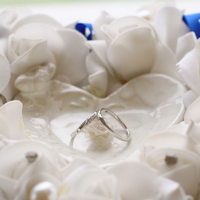 【4℃ BRIDAL(ヨンドシーブライダル)の口コミ】 元々4℃ジュエリーがすきなのが1番の決め手。太さ付け心地にはこだわりまし…