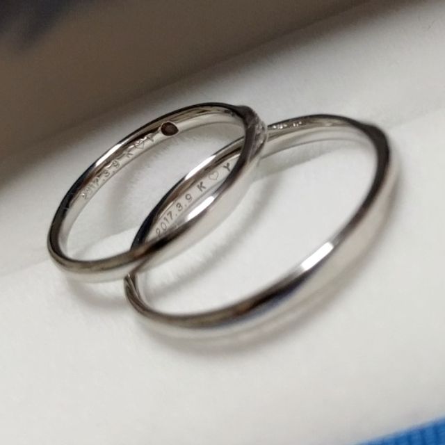 【GALA JEWELRY(ガラジュエリー)の口コミ】 何件か結婚指輪を見にジュエリーショップを回りました！
迷っていた指輪は…