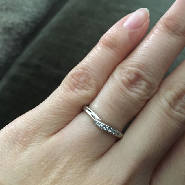 【Miss Platinumの口コミ】 時間があまりなくインターネットからの注文でしたが、写真や動画での指輪…