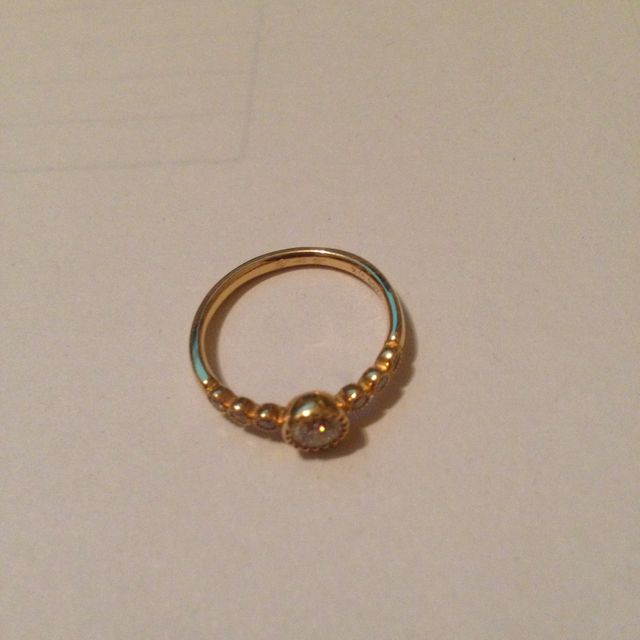 【CHER LUV(シェールラブ)の口コミ】 年を重ねてもつけることができる、大人っぽく、それでいて可愛いアンティ…