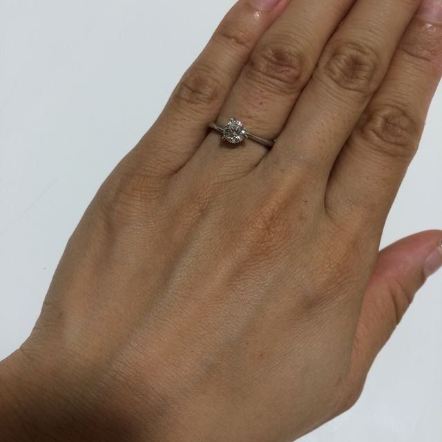 【アンジェリックフォセッテ(Angelique Fossette)の口コミ】 サプライズで購入してくれた婚約指輪でしたが、文句なく、とっても嬉しか…