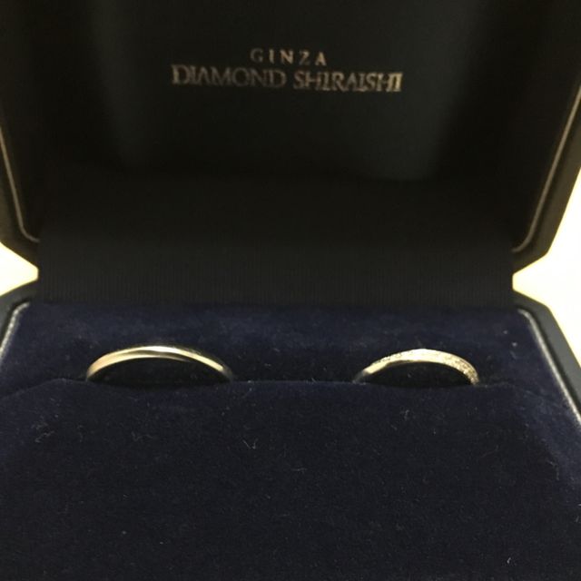 【銀座ダイヤモンドシライシの口コミ】 来店前は結婚指輪のイメージをぼんやりと思い浮かべながら、周りの人たち…