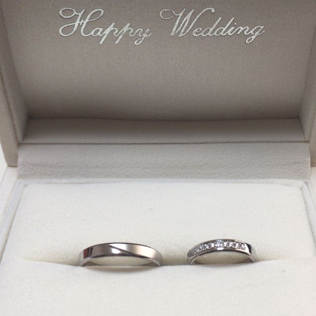 【CHARMY(チャーミー)の口コミ】 他店にも似たデザインや、
いいデザインの物がありましたが、
アフターサ…