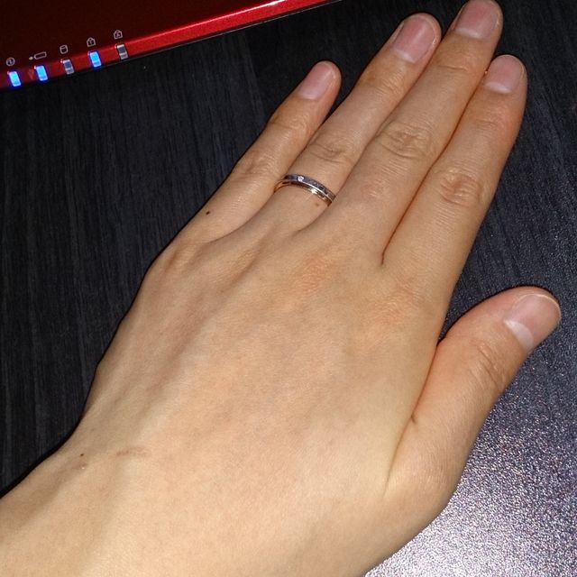 【アイプリモ(I-PRIMO)の口コミ】 手が大きくごつごつしてて男の人みたいな私の手にも合うピンクゴールドの…