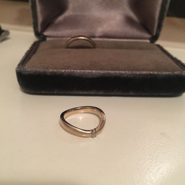 【福永宝飾店の口コミ】 主人の同僚の方が、こちらでオーダーしたものを結婚指輪にされていて、そ…